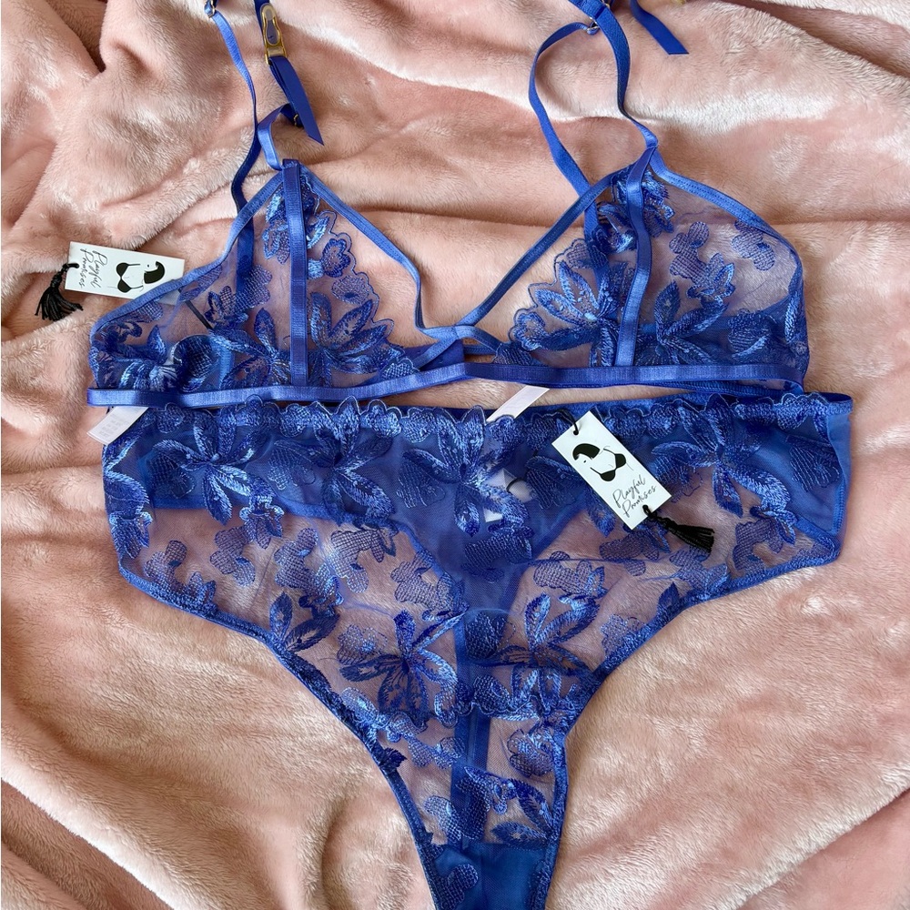 Blue Lace Lingerie Set Playful promise